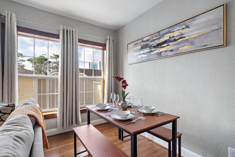Museums Med Center Flat Games WiFi Fire Pit BBQ Apartment in Harris County