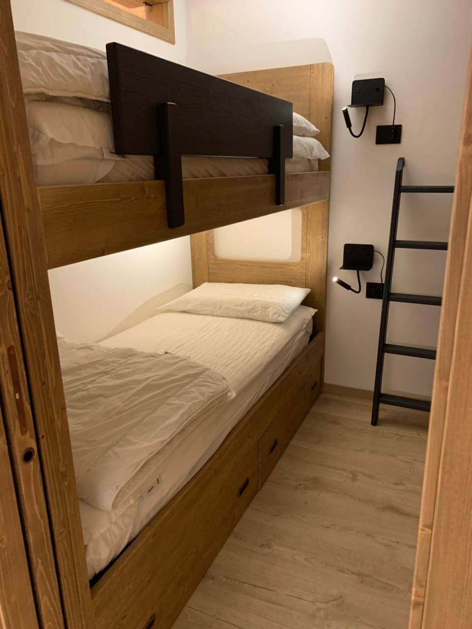 bunk bed