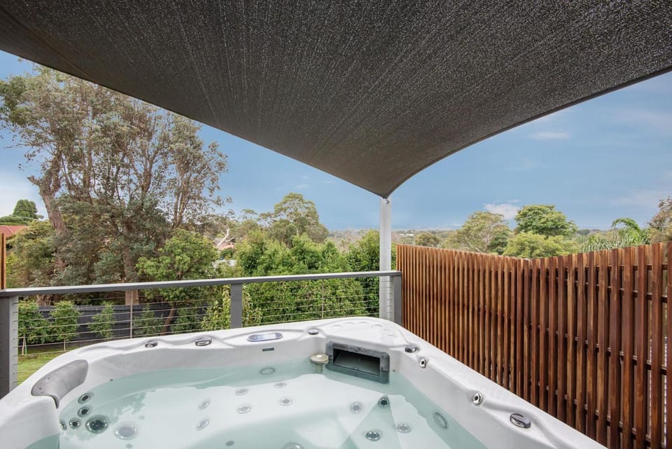 Hot Tub, Balcony/Terrace