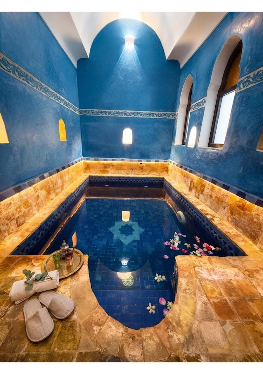 Hot Tub, Pool view, Swimming pool