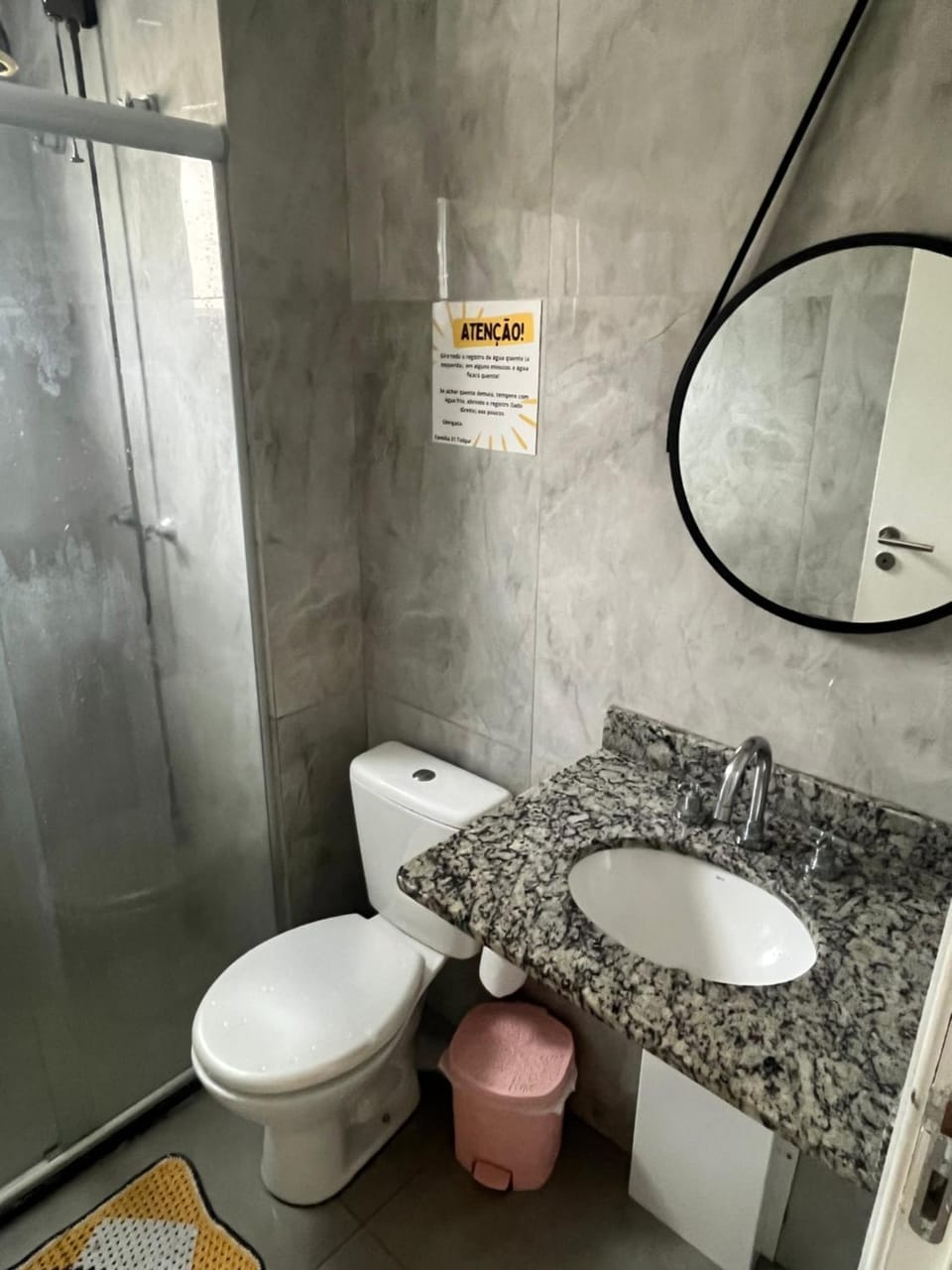 Apartamento Guarujá Lazer completo Villa Di Fiori 600mts da praia Apartment in State of São Paulo