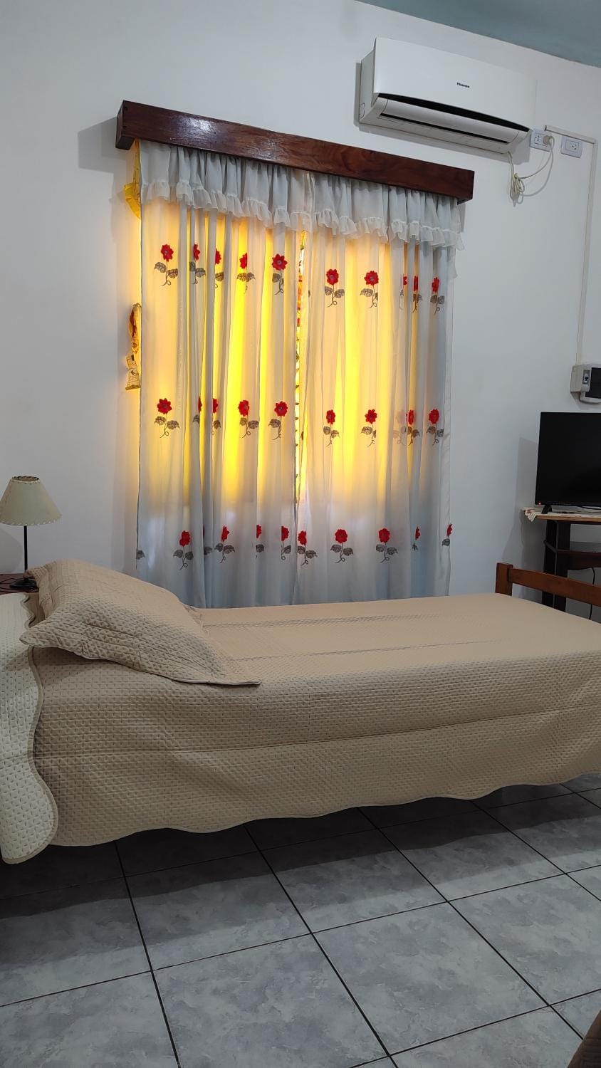 Bed, Bedroom, air conditioner