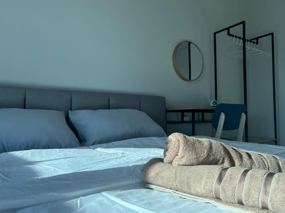TK Homestay - Sea View and Mount Kinabalu View Apartment in Kota Kinabalu