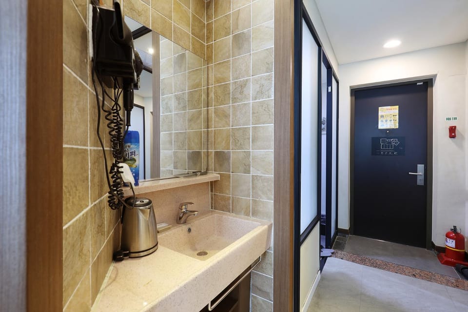 CS Avenue Tourist Hotel Hotel in Seoul