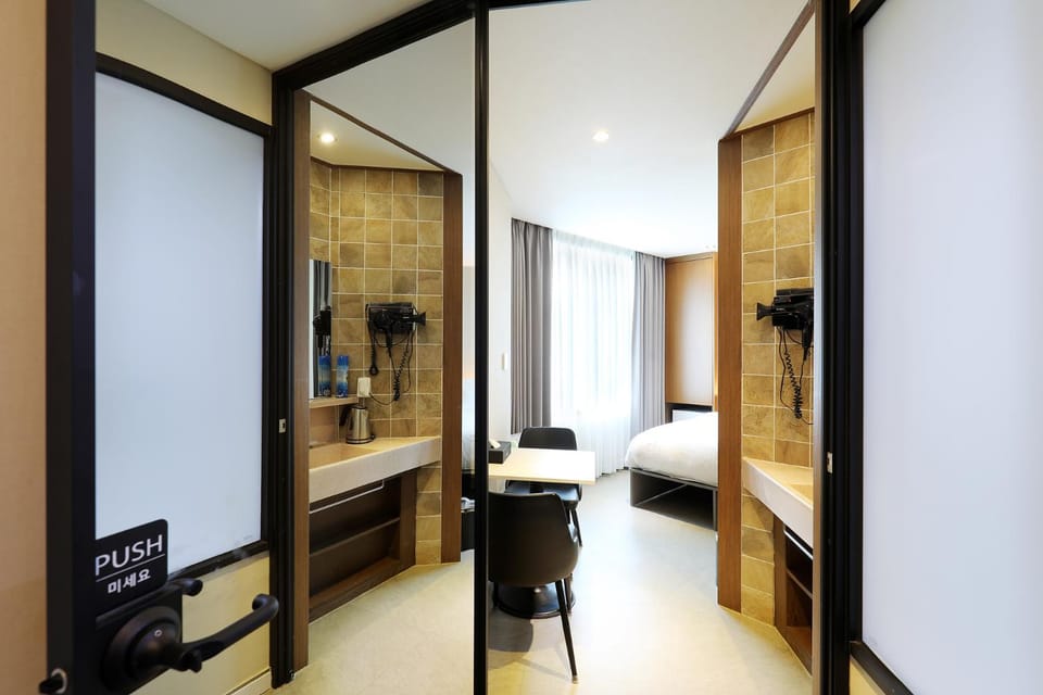 CS Avenue Tourist Hotel Hotel in Seoul