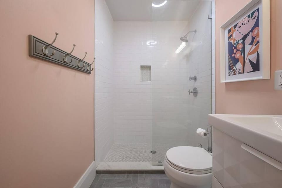 Blue Bay Suite! Near Downtown and Foodie Hot Spots Bed and Breakfast in Tampa