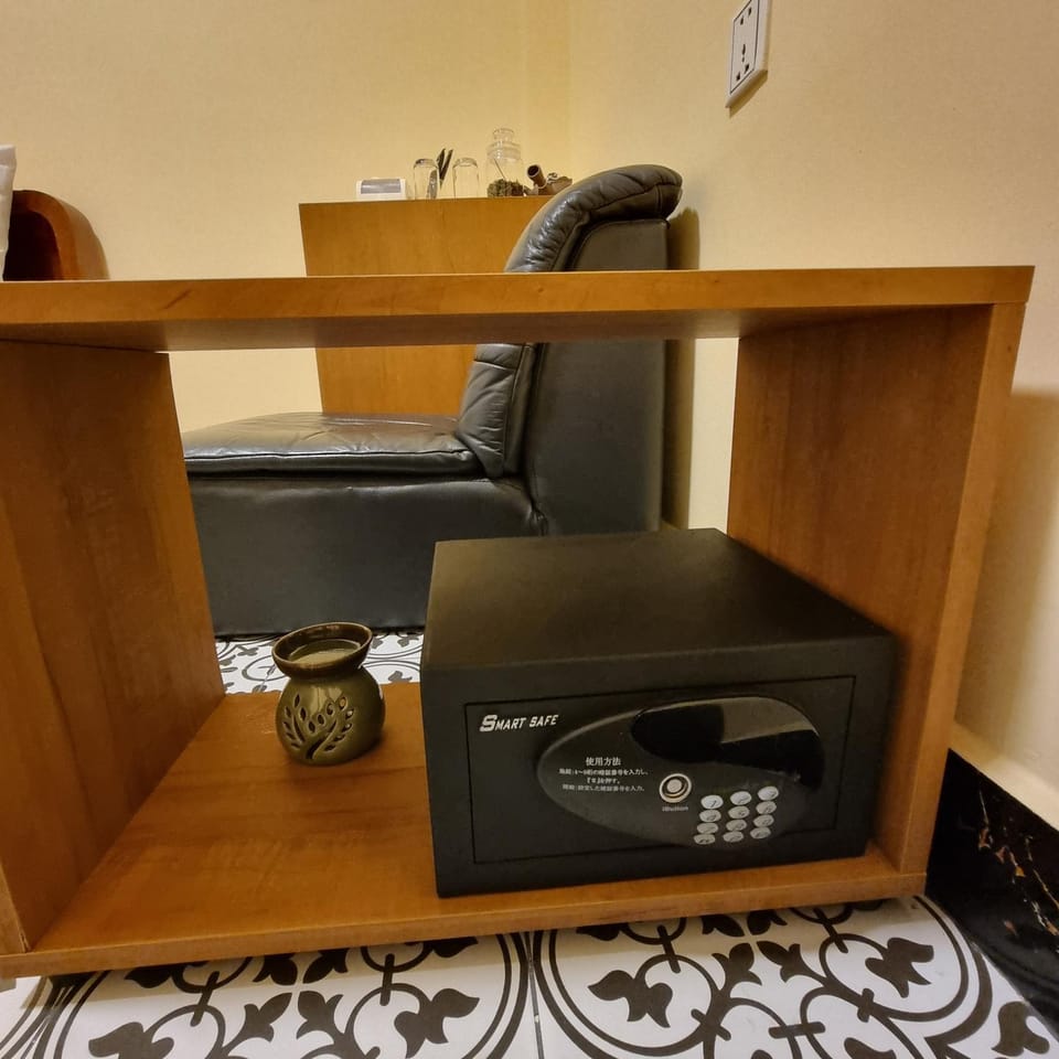 Seating area, safe