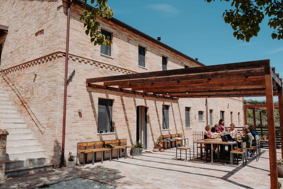 Property building, Restaurant/places to eat, Natural landscape, Balcony/Terrace, Seating area, Breakfast