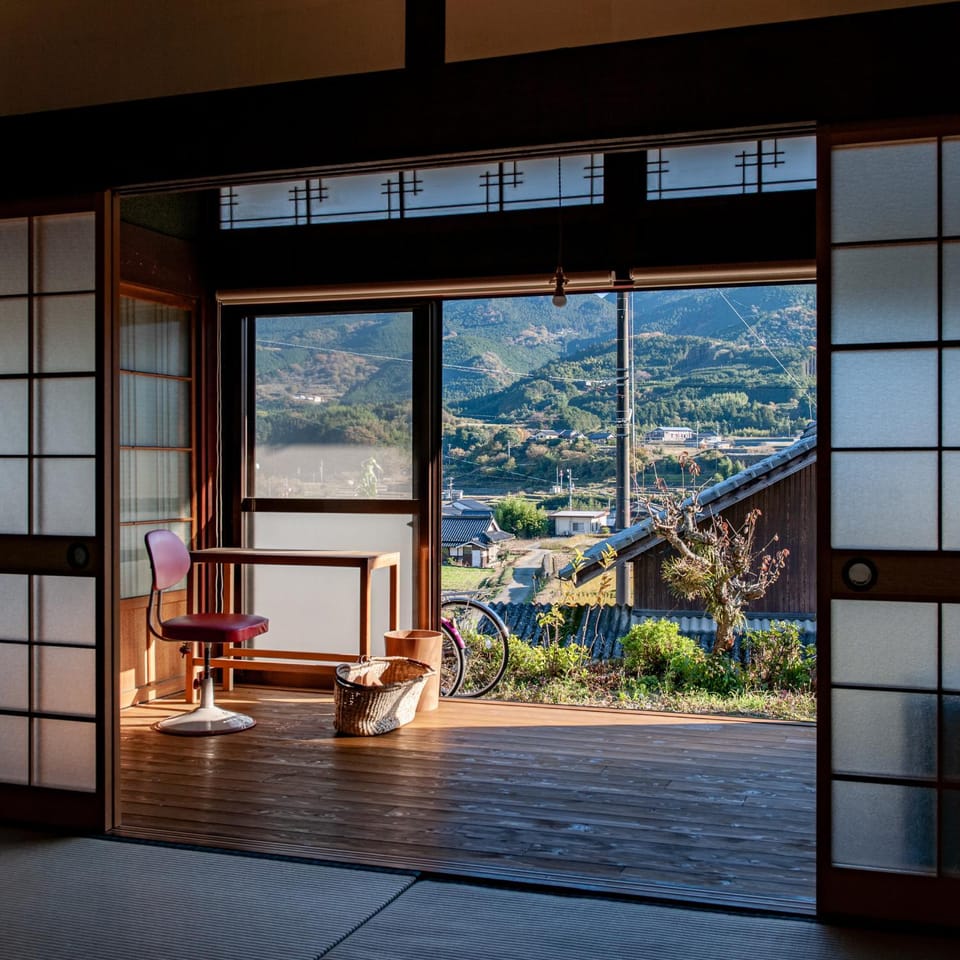 entohouse BAR&GUESTHOUSE Country House in Japan