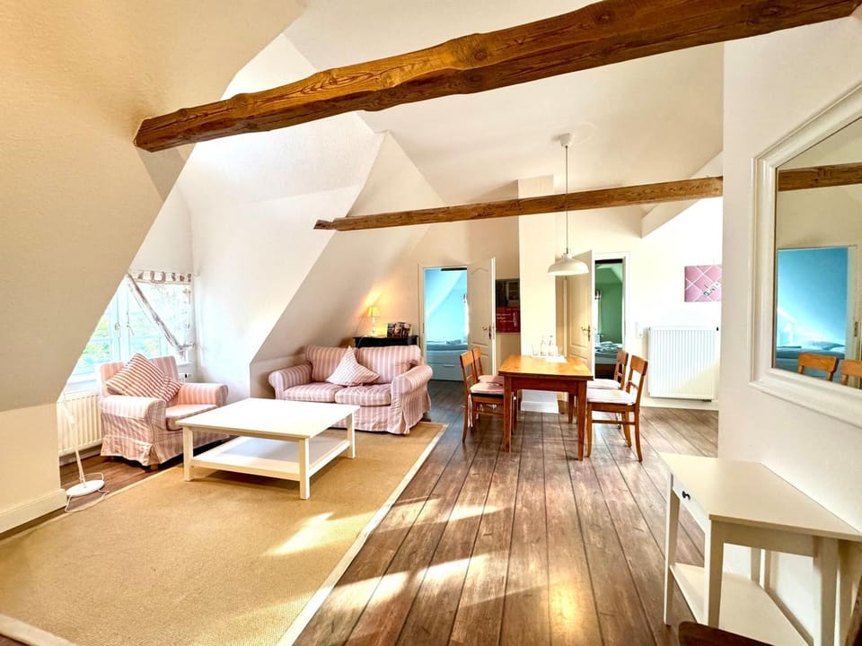 Altes Standesamt Große Wohnung Apartment in Nordfriesland