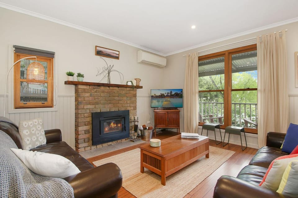 Spring Creek Cottage House in Beechworth