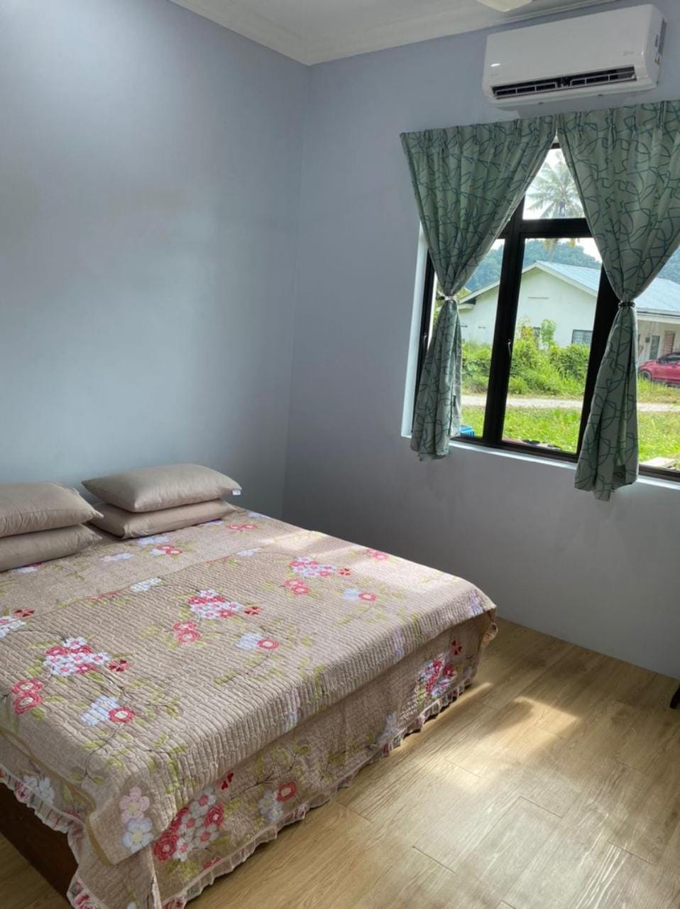 Bed, Bedroom, air conditioner