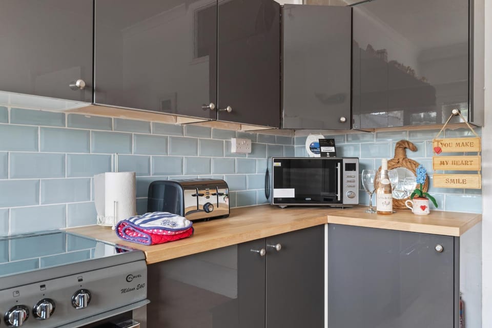 2 Harbour Court Saundersfoot Apartment in Saundersfoot