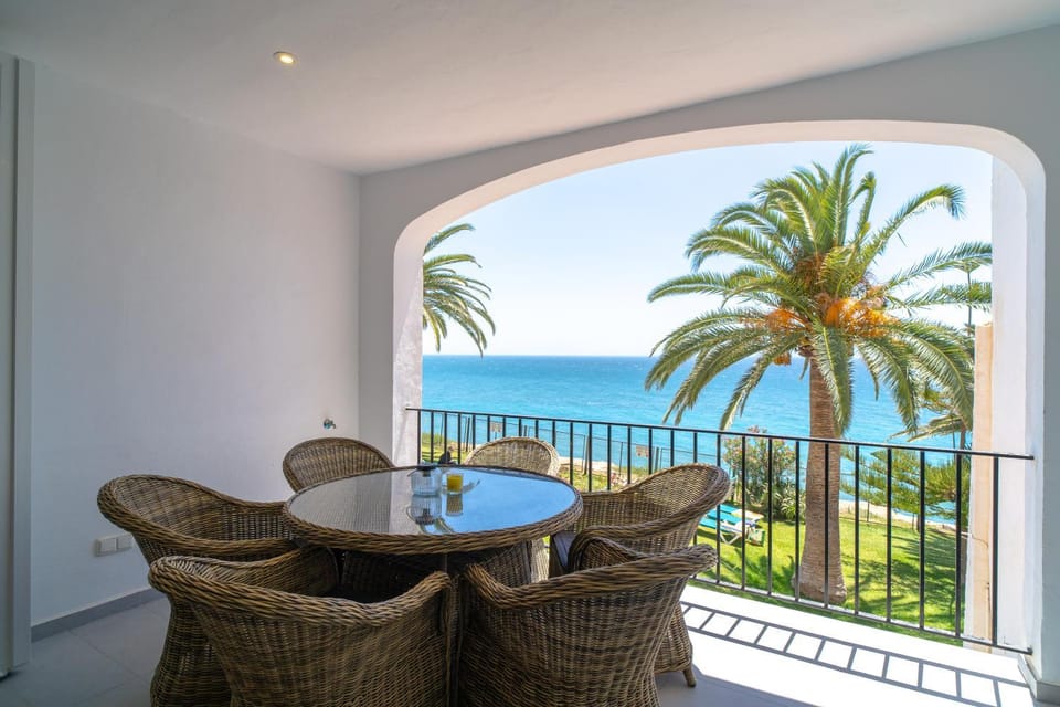 Tuhillo E1 Seaview Apartments Casasol Apartment in Nerja