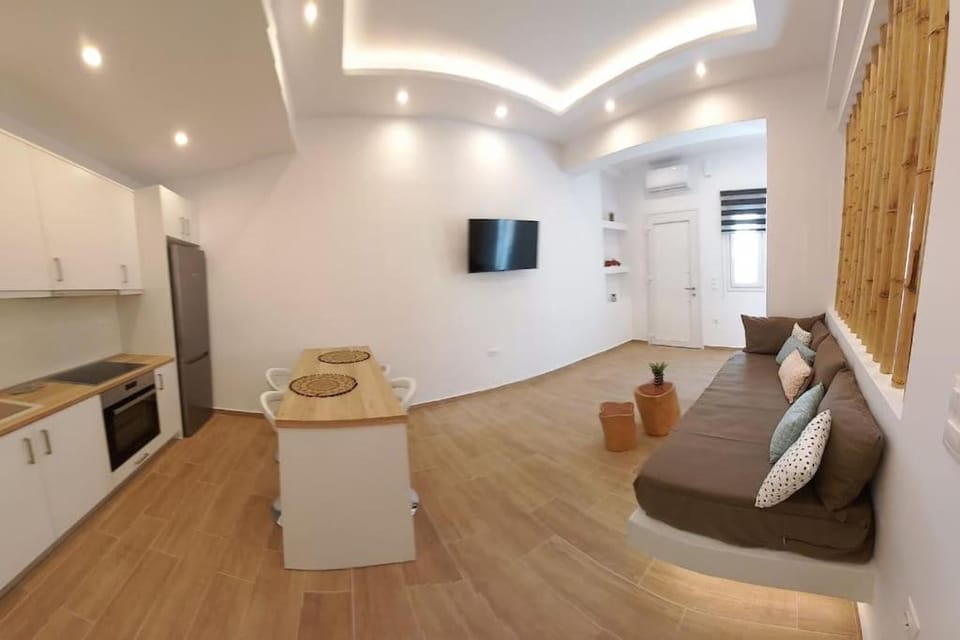 TV and multimedia, Kitchen or kitchenette, Living room, oven