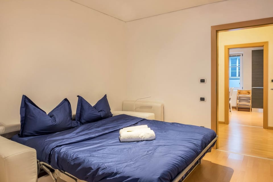 Living room, Bedroom