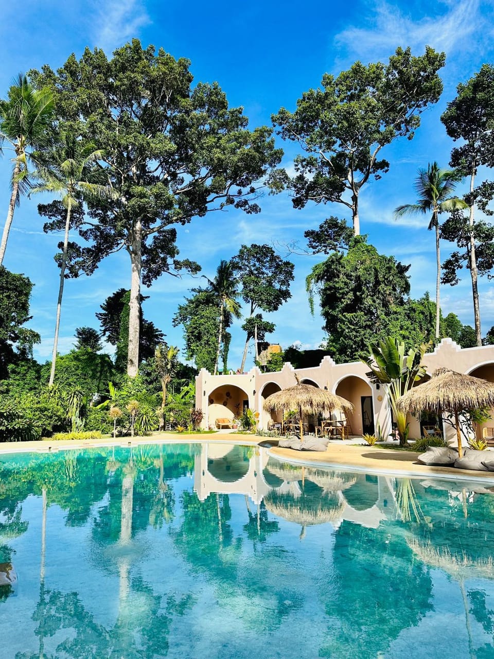Property building, Swimming pool