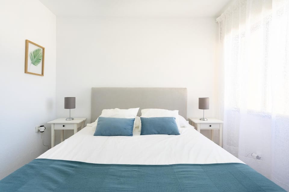 Home2Book Comfy Seaside Apartment Cristimar, Pool Apartment in Los Cristianos