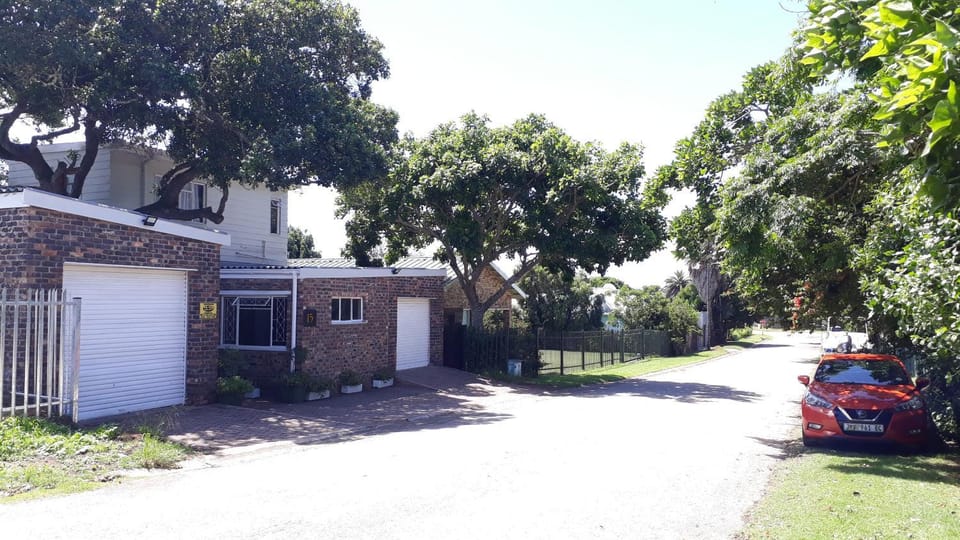Property building, Neighbourhood, Street view