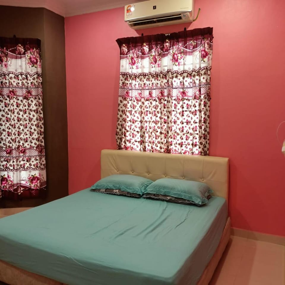 Homestay Hadif Tok Bali Villa in Terengganu, Malaysia