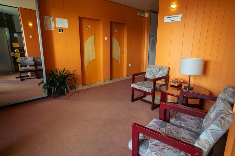 Seating area