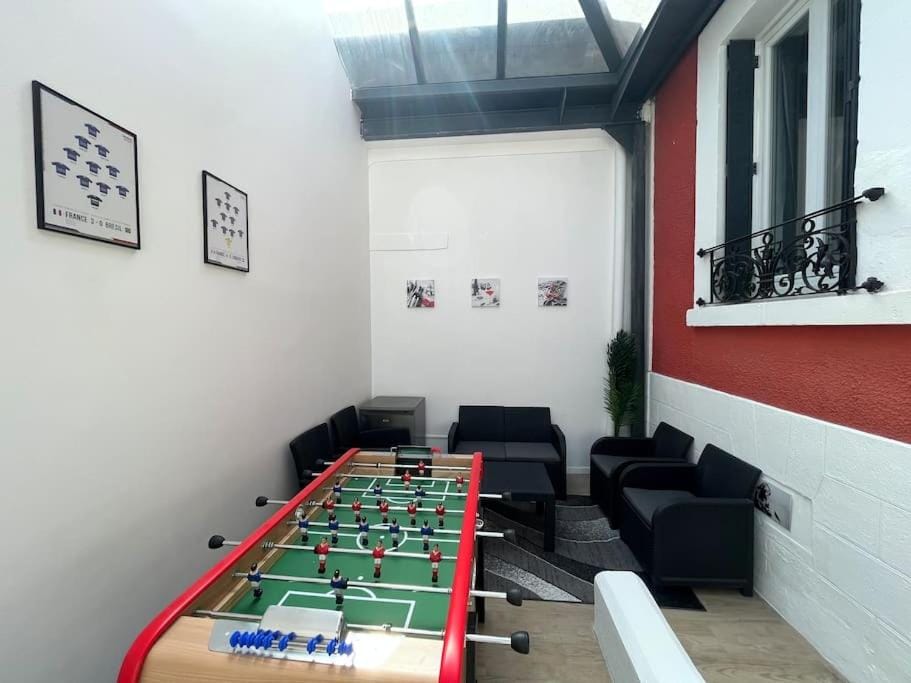 K1 - Maison LOFT VERANDA - 15 min PARIS PARC EXPOS / 5 chambres - 7 lits House in Île-de-France