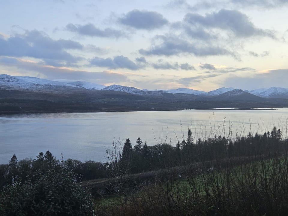 6 Ensuite Bedrooms-Sleeps 12-Garden-Sea & Mtn View House in County Kerry