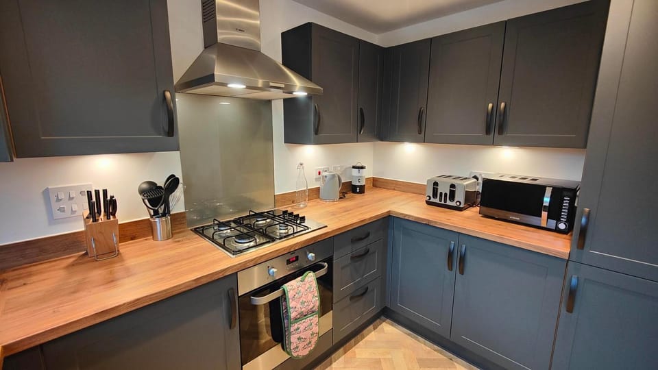 Coffee/tea facilities, Kitchen or kitchenette, dishwasher, minibar, pet friendly, stove, toaster