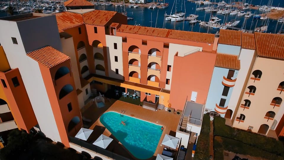 Property building, Bird's eye view