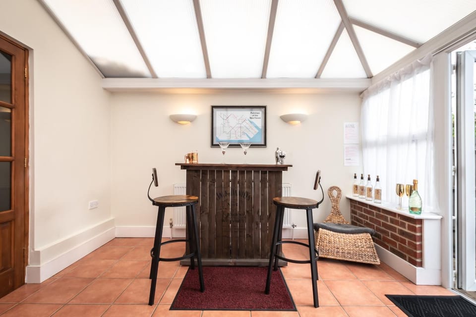 Rufus Cottage - Escape to Nature Forest View House in New Forest District
