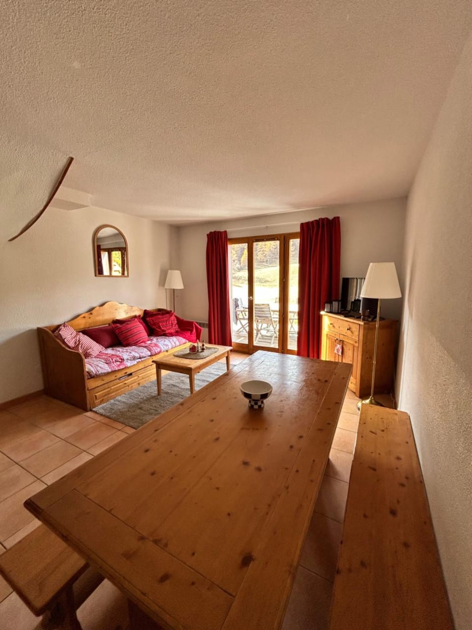 Chalet VARS 8 à 10 personnes, proche des pistes Chalet in Piedmont