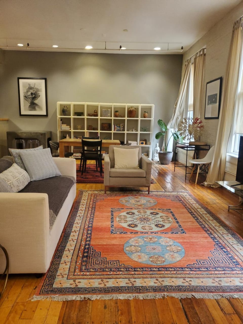 Beach Street Loft Apartment in South Boston