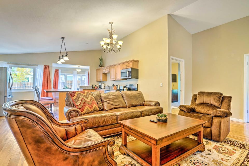 Family-Friendly Home 2 Mi to Dtwn Colorado Springs House in Colorado Springs