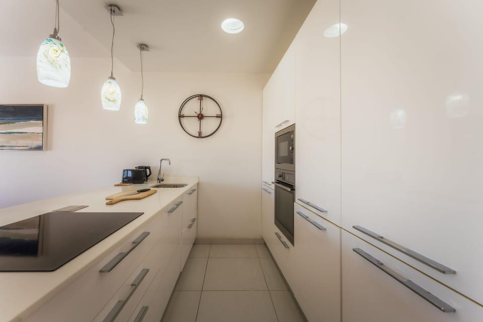 Modern Apt in Marsaskala | Near Seafront & Beaches Apartment in Marsaskala
