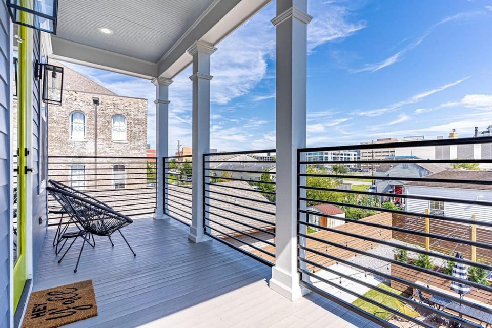 Mid-City retreat w Superdome views & balcony House in New Orleans