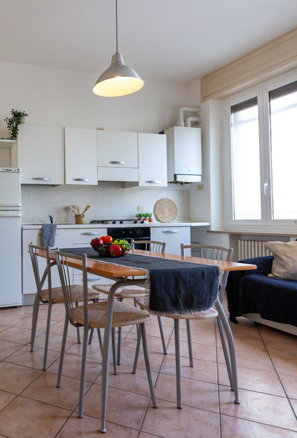 Kitchen or kitchenette, Living room, stove