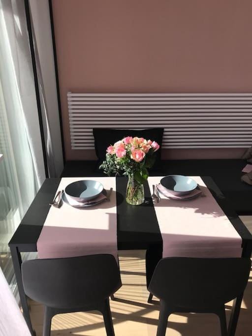 Sunny home with cute dragon in the center+parking Apartment in Ljubljana