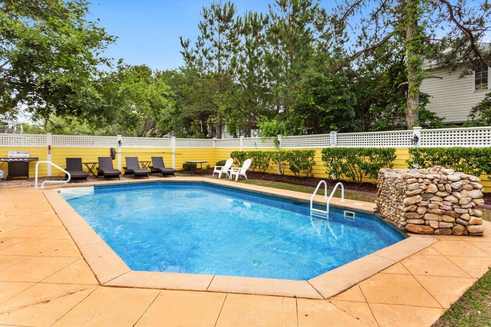 1661 - Crown Jewel House in Corolla