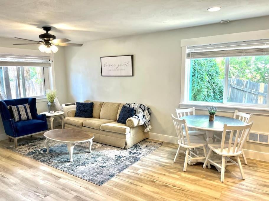 Guest Suites 1998 #1 - Charming 1 bedroom 1 bath Suite Apartment in Idaho Falls