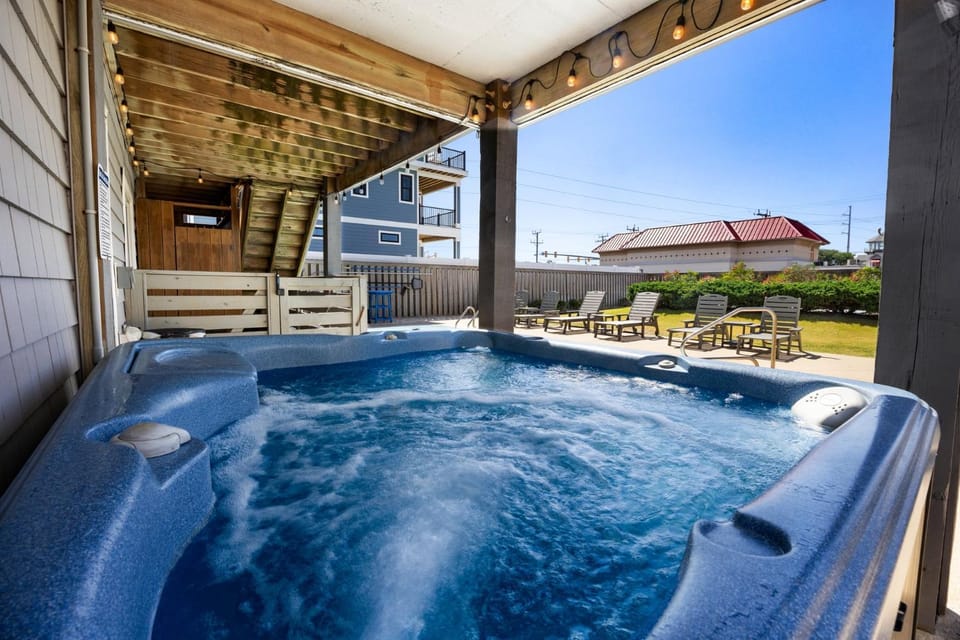 5213 - Sandy Feet Retreat House in Kill Devil Hills