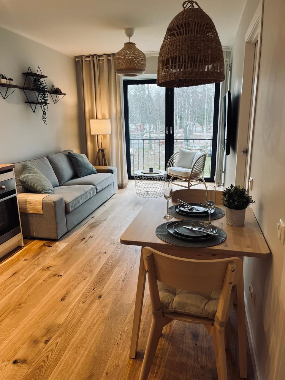 Living room, Seating area, Dining area