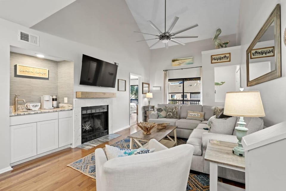201D Jenns Bay Retreat House in Surfside Beach