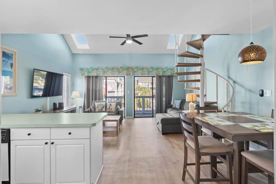 1J Golf Colony Resort in Family Friendly Surfside House in Surfside Beach