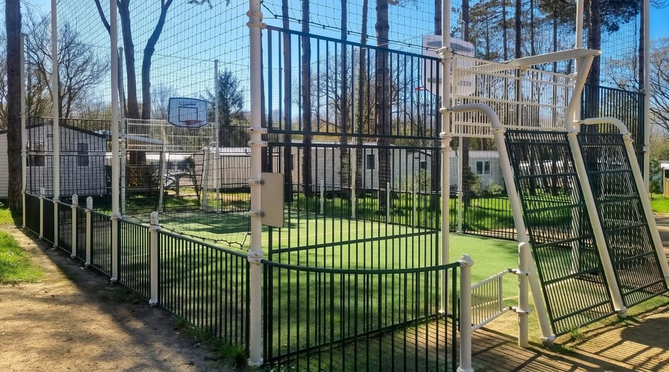 Charmant bungalow à Piriac-sur-Mer avec piscine partagée House in Pays de la Loire