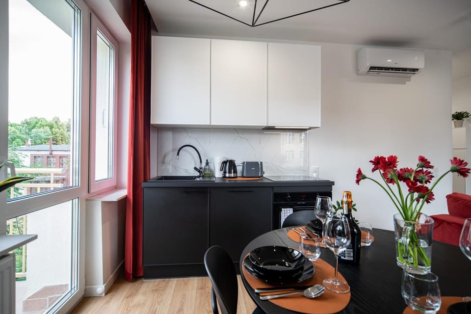 kitchen, air conditioner