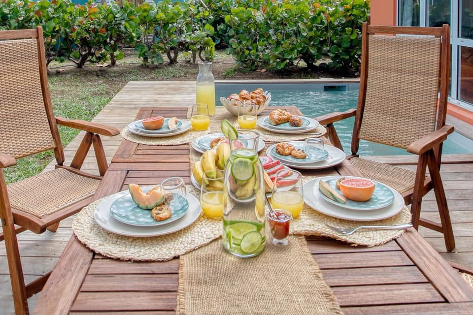 Patio, Garden, Balcony/Terrace, Food and drinks, Dining area, Garden view, Breakfast, Continental breakfast, Lunch, Dinner, Drinks