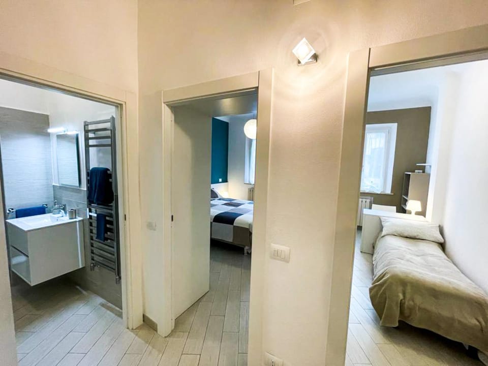 Bathroom, Bedroom, wardrobe