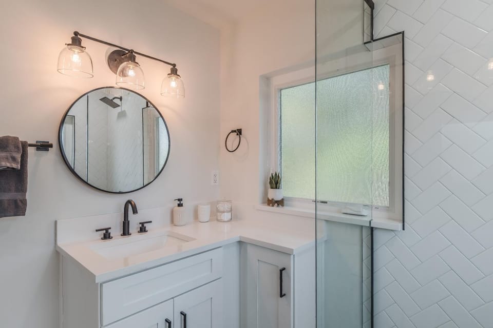 Shower, Bathroom