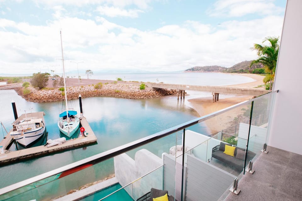 NEW! Dacha on Maggie No#2, Unrivaled Island Luxury House in Queensland