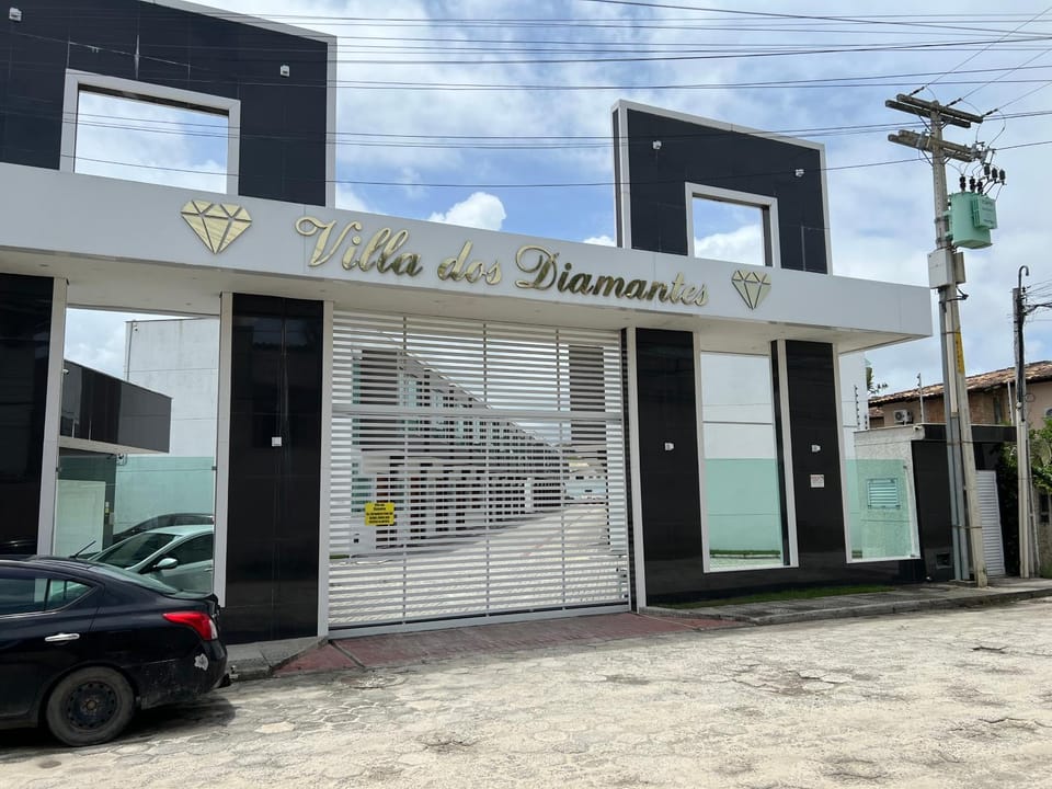 Property building, Street view